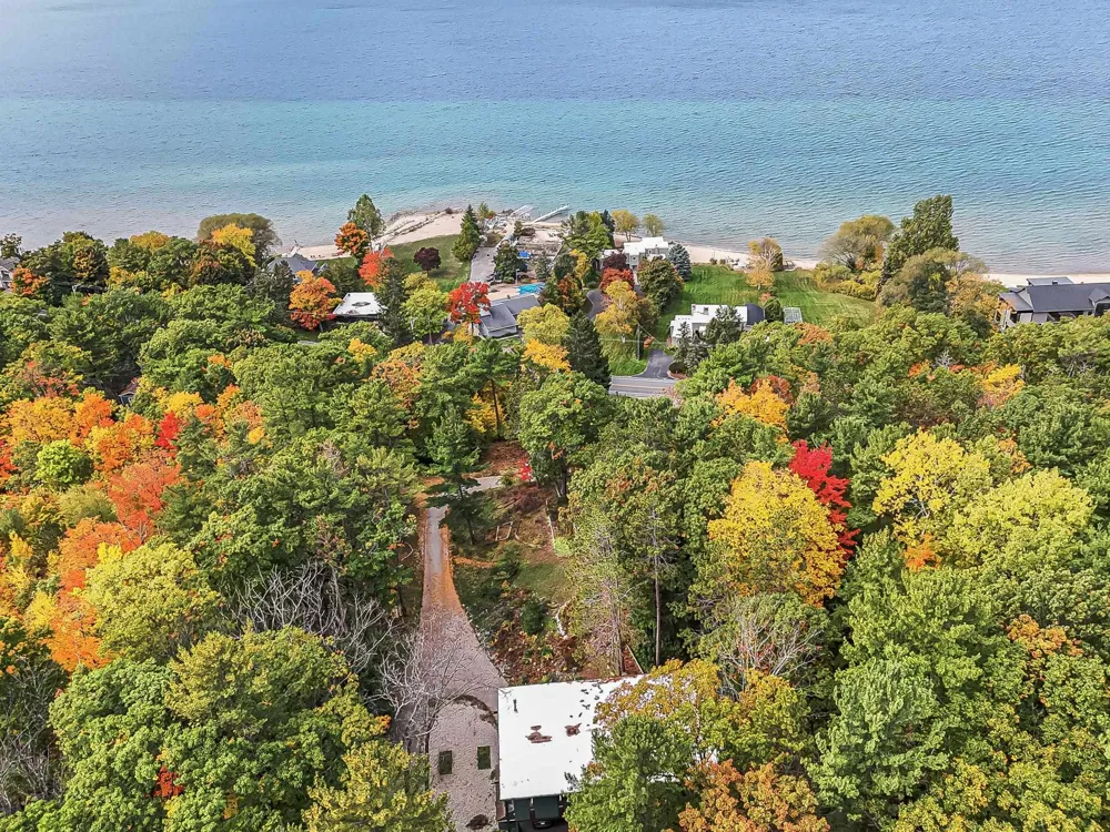 6644 Peninsula Drive Peninsula Township, MI 49686