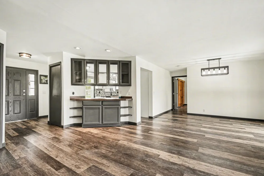 45284 Co Rd 703 Covert Township, MI 49038