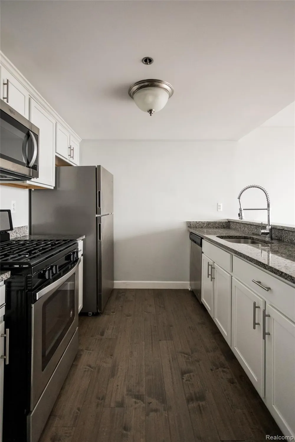 250 E Harbortown Drive #508 Detroit City, MI 48207