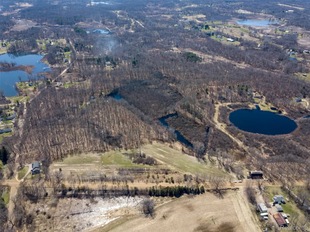825 W Rose Center Road Holly Township, MI 48442