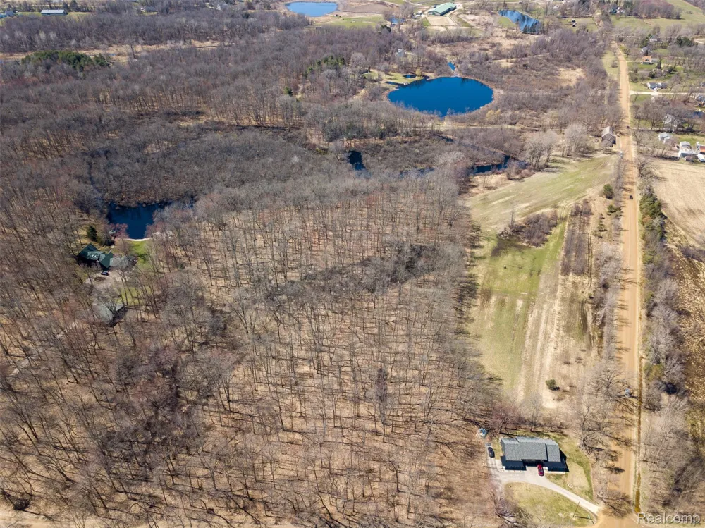 825 W Rose Center Road Holly Township, MI 48442