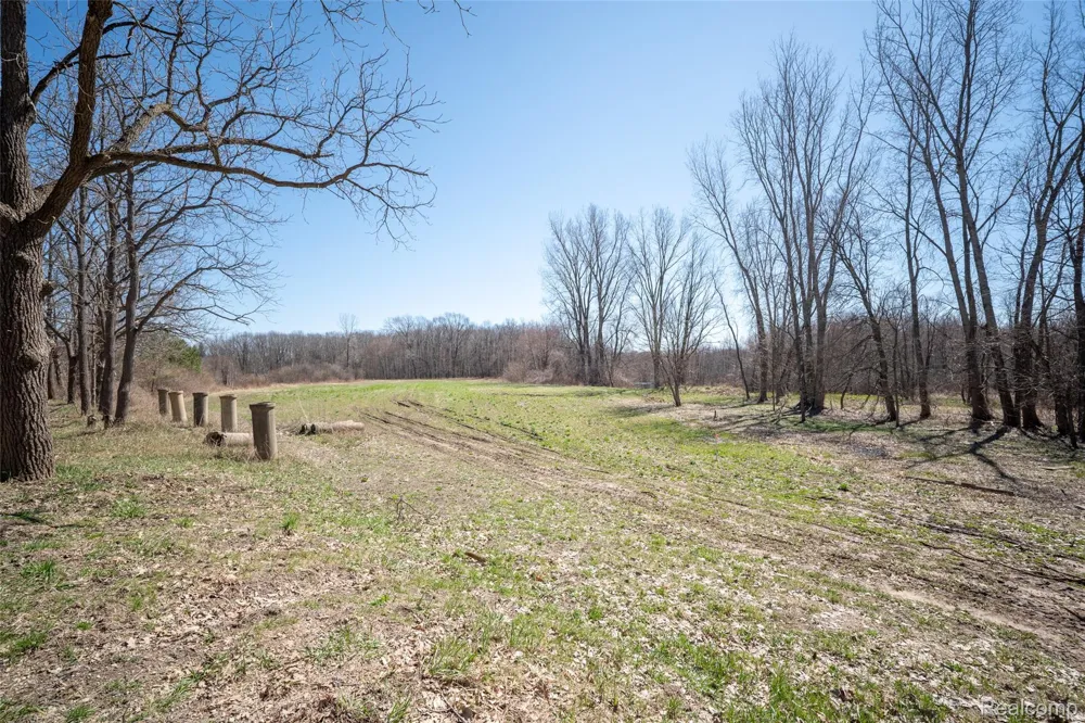 825 W Rose Center Road Holly Township, MI 48442