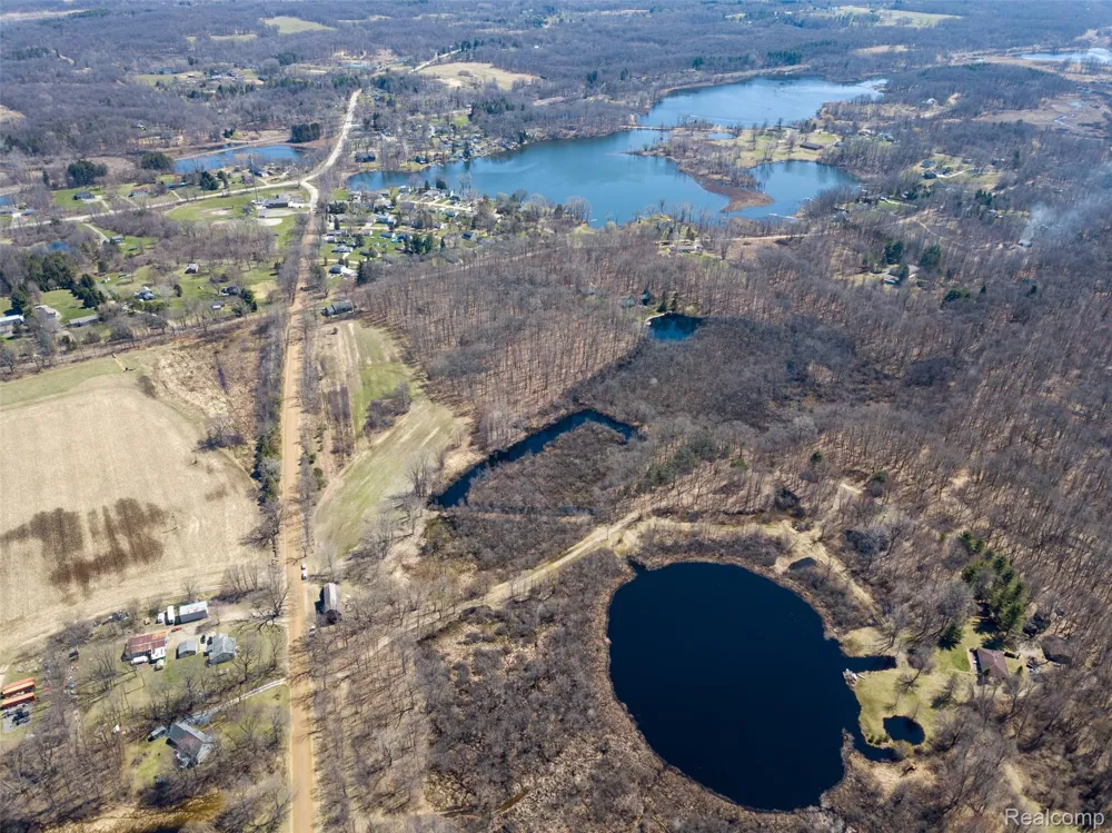 825 W Rose Center Road Holly Township, MI 48442