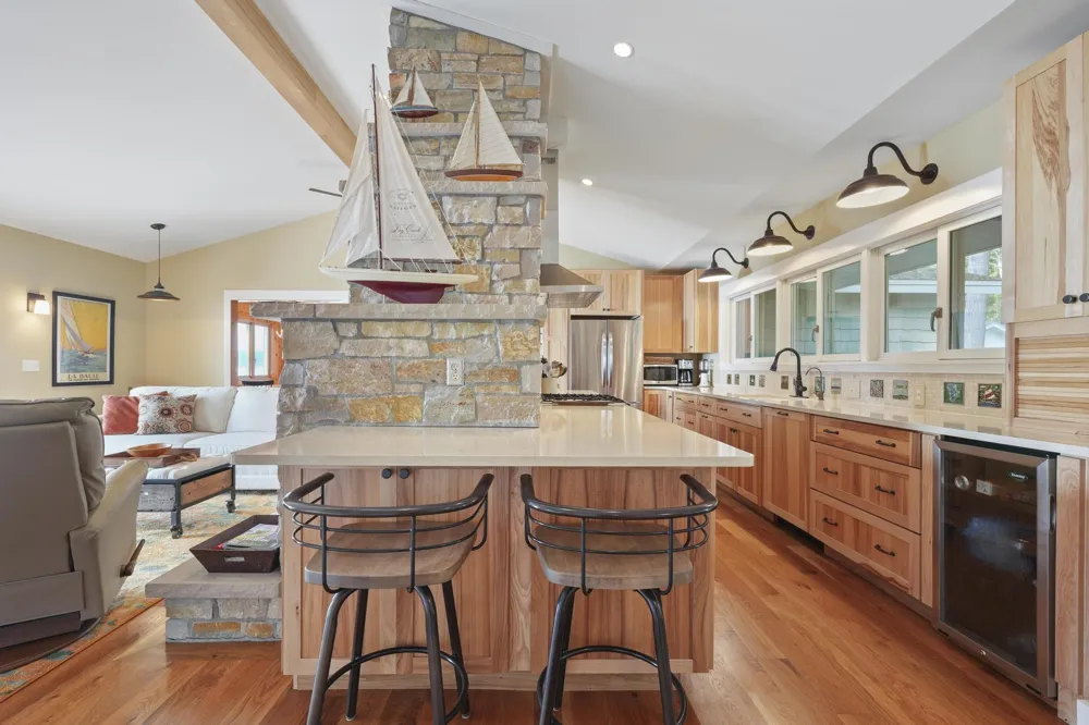 620 Lakewood Road Long Lake Township, MI 49685
