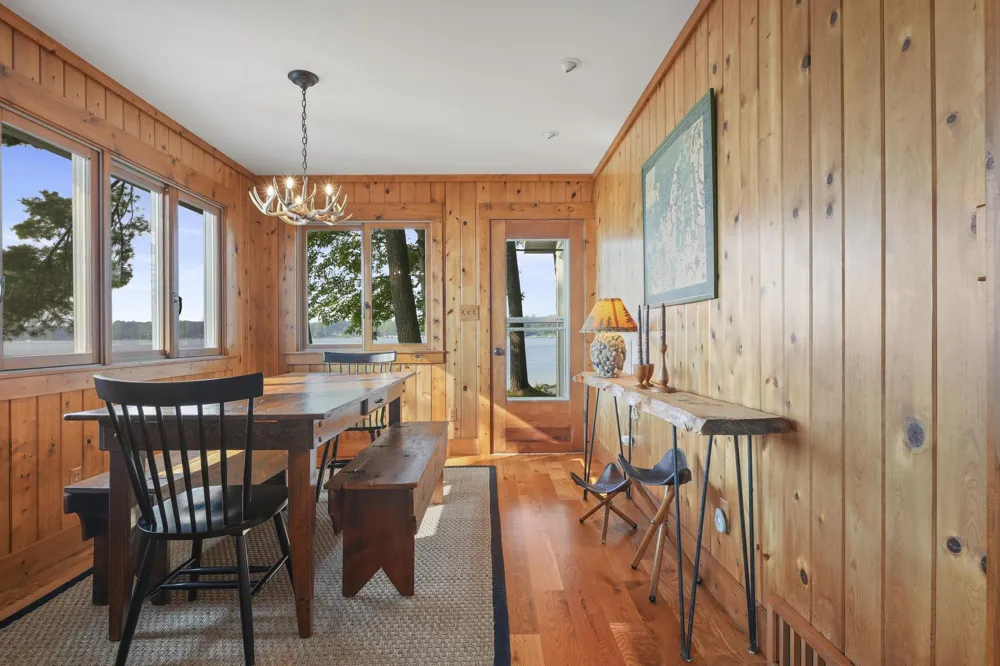 620 Lakewood Road Long Lake Township, MI 49685