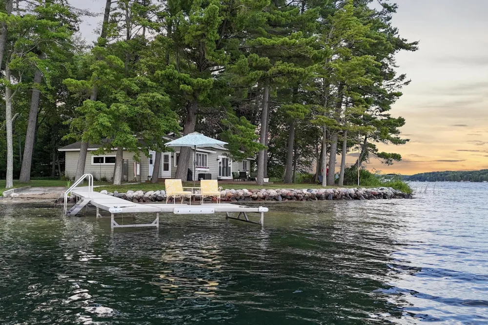 620 Lakewood Road Long Lake Township, MI 49685