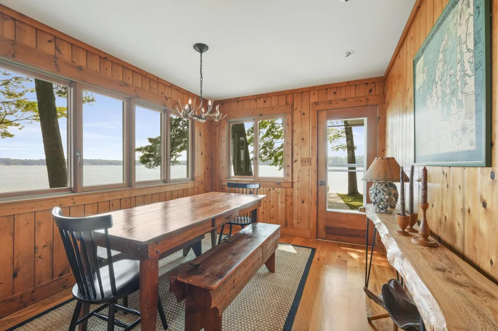 620 Lakewood Road Long Lake Township, MI 49685