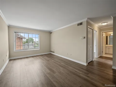444 CHESTER STREET #425