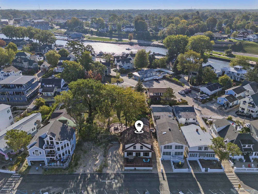 30 Lakeshore Drive South Haven City, MI 49090