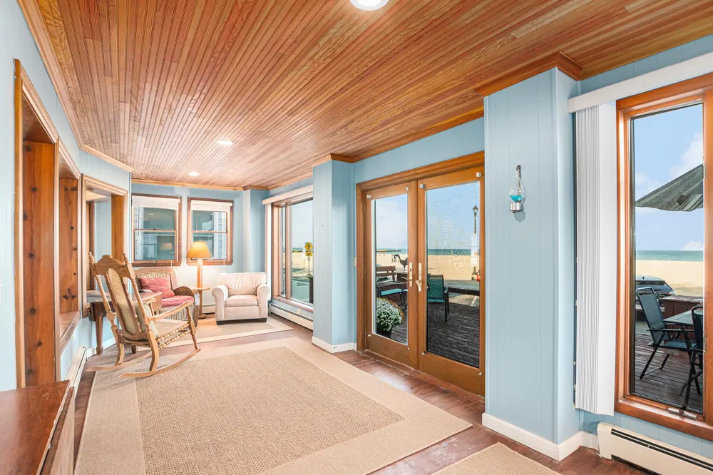 30 Lakeshore Drive South Haven City, MI 49090