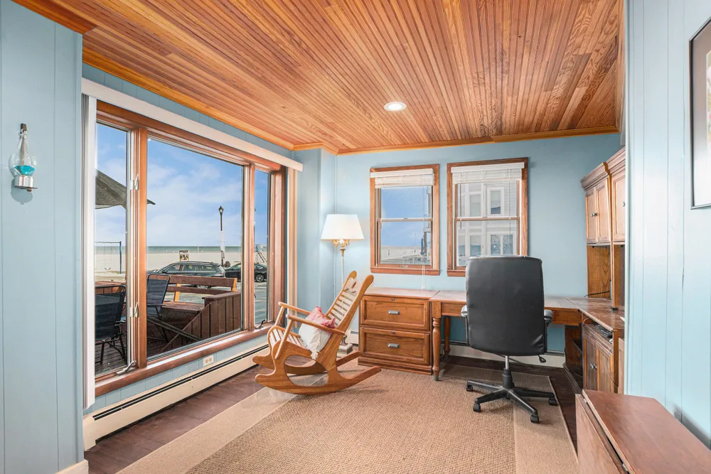 30 Lakeshore Drive South Haven City, MI 49090