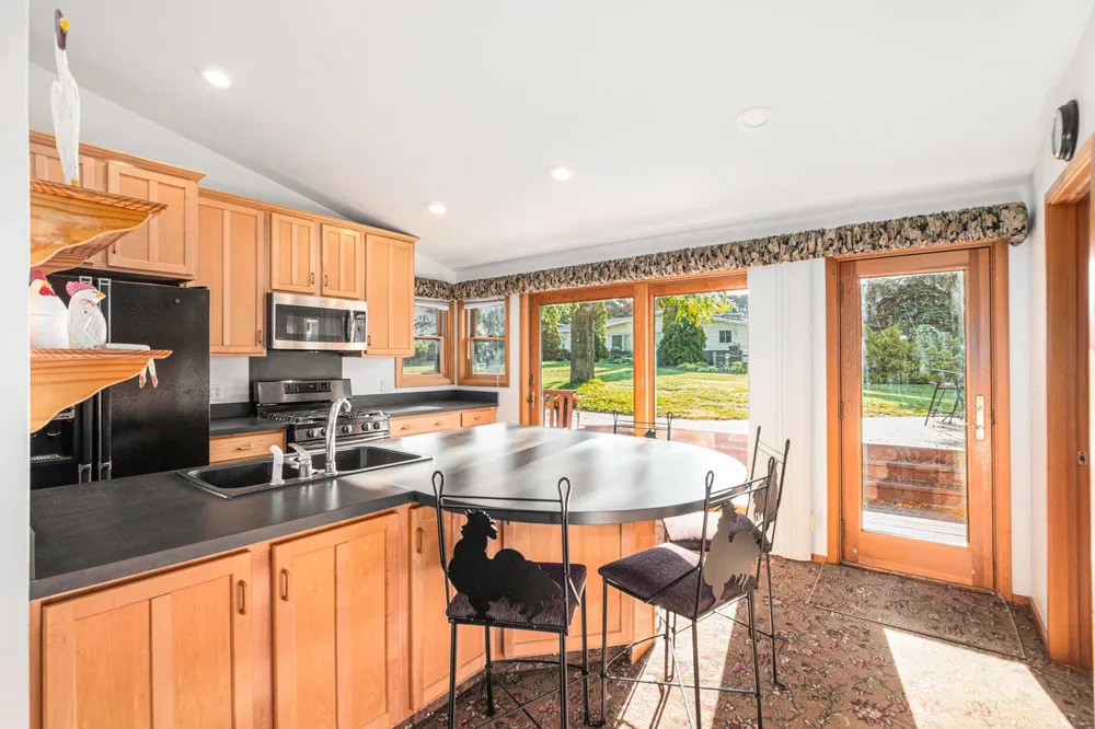 30 Lakeshore Drive South Haven City, MI 49090