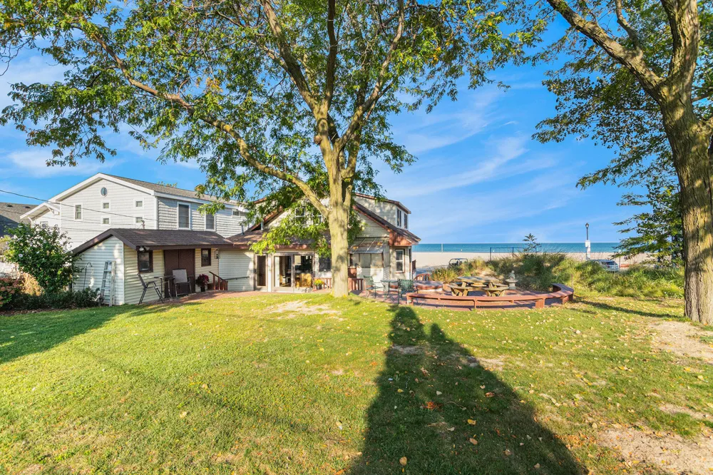 30 Lakeshore Drive South Haven City, MI 49090