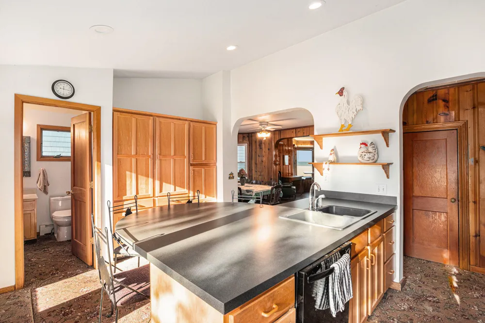 30 Lakeshore Drive South Haven City, MI 49090