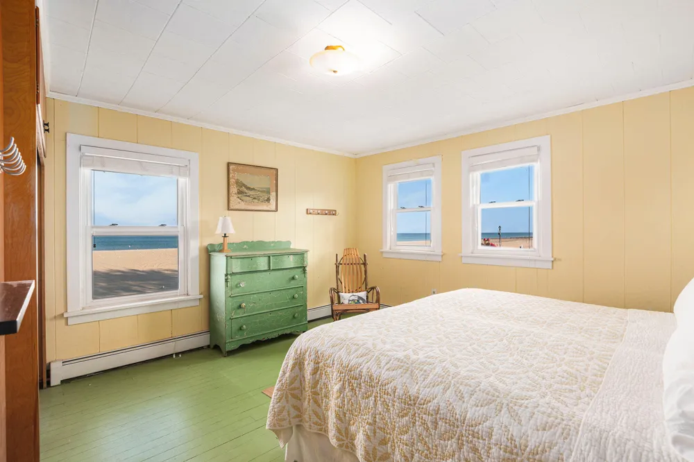 30 Lakeshore Drive South Haven City, MI 49090