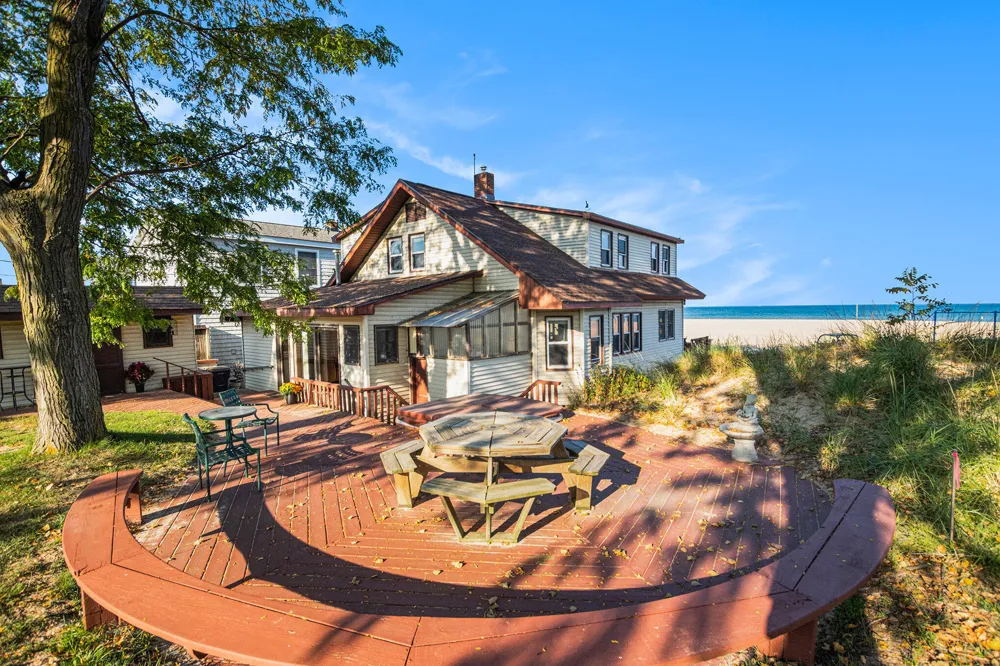 30 Lakeshore Drive South Haven City, MI 49090