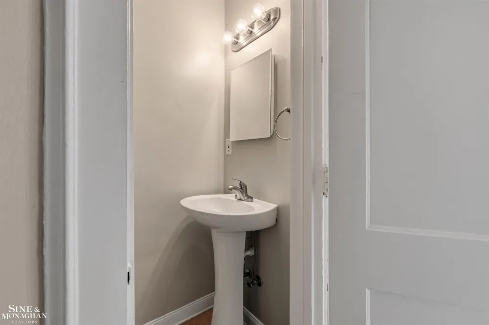 377 Rivard Boulevard Grosse Pointe City, MI 48230