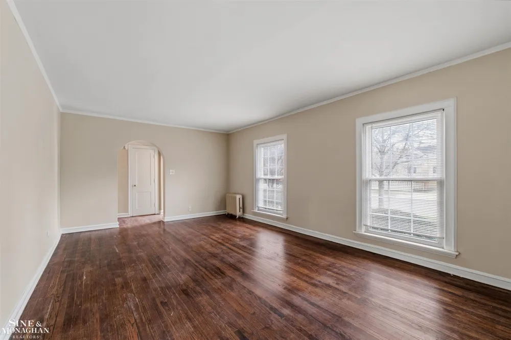 377 Rivard Boulevard Grosse Pointe City, MI 48230