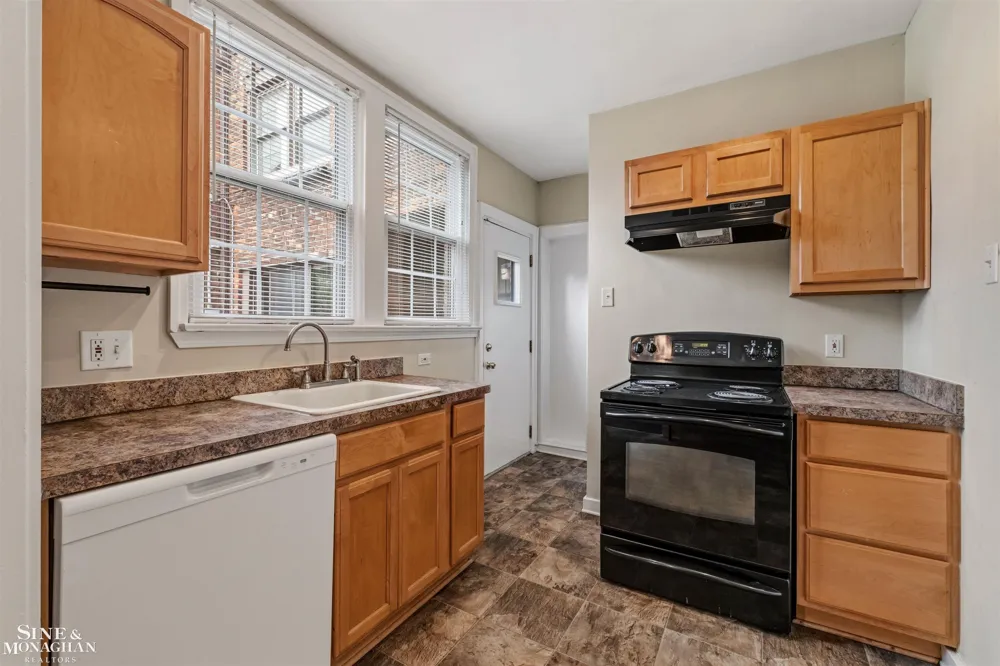 377 Rivard Boulevard Grosse Pointe City, MI 48230
