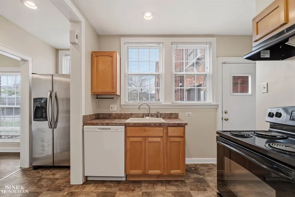 377 Rivard Boulevard Grosse Pointe City, MI 48230