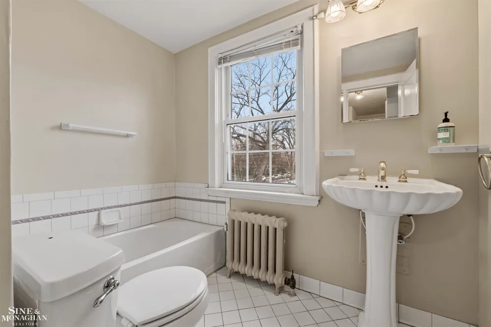 377 Rivard Boulevard Grosse Pointe City, MI 48230