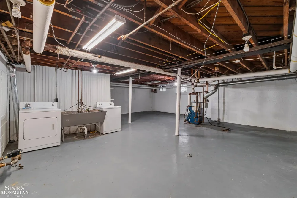 377 Rivard Boulevard Grosse Pointe City, MI 48230