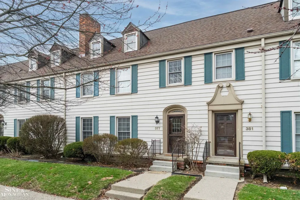 377 Rivard Boulevard Grosse Pointe City, MI 48230