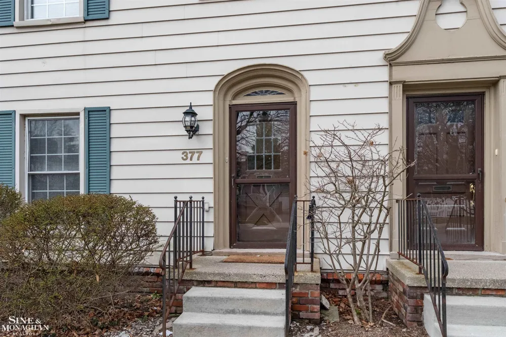 377 Rivard Boulevard Grosse Pointe City, MI 48230
