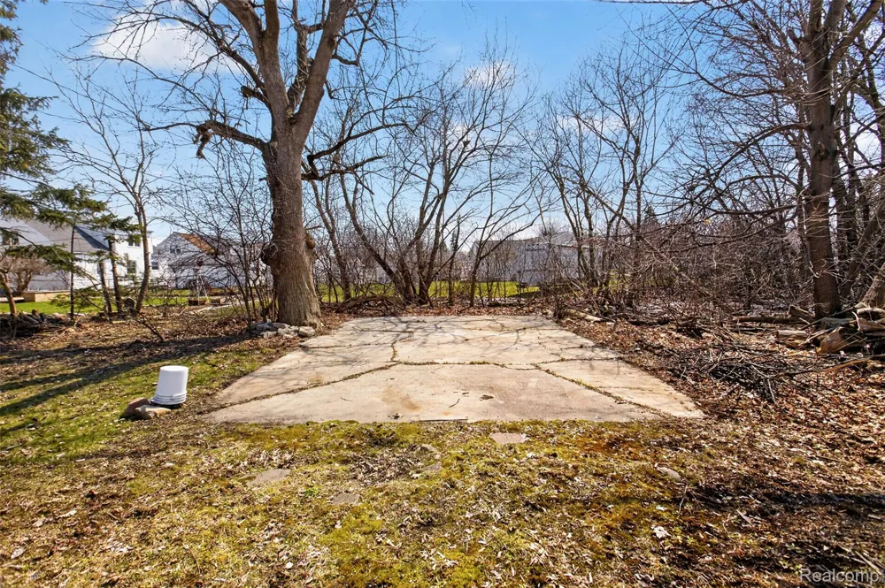 2300 S Lincoln Bay City City, MI 48708