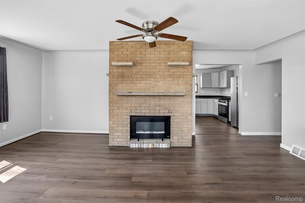 2300 S Lincoln Bay City City, MI 48708
