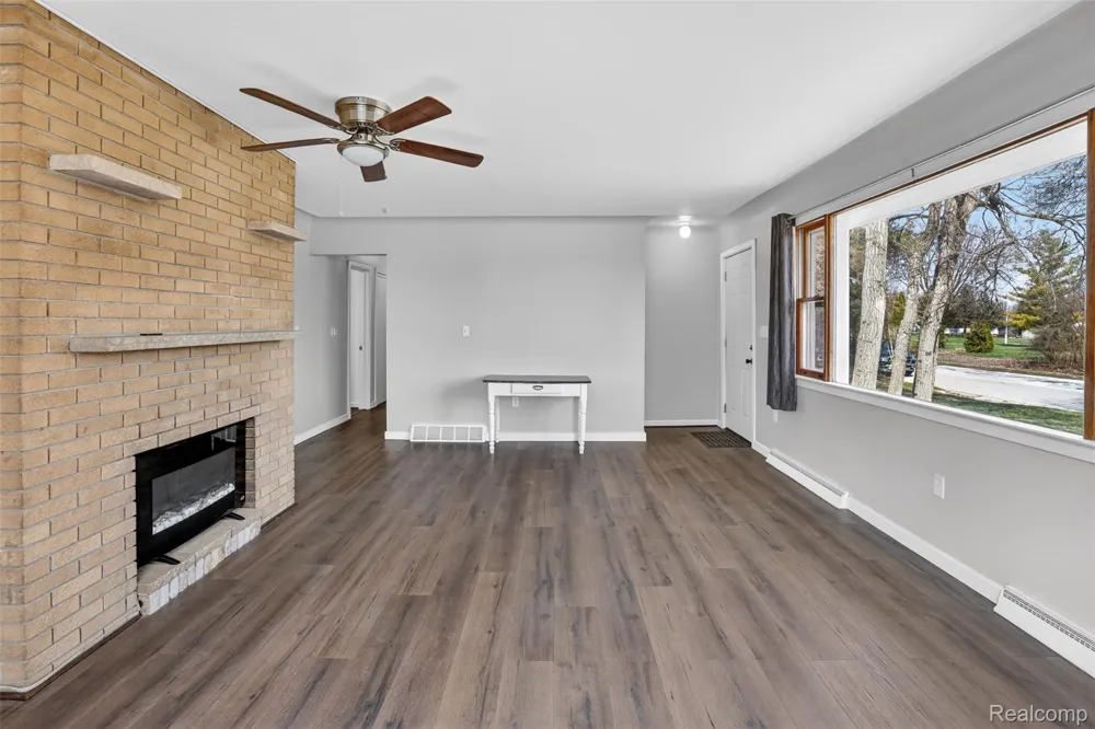 2300 S Lincoln Bay City City, MI 48708