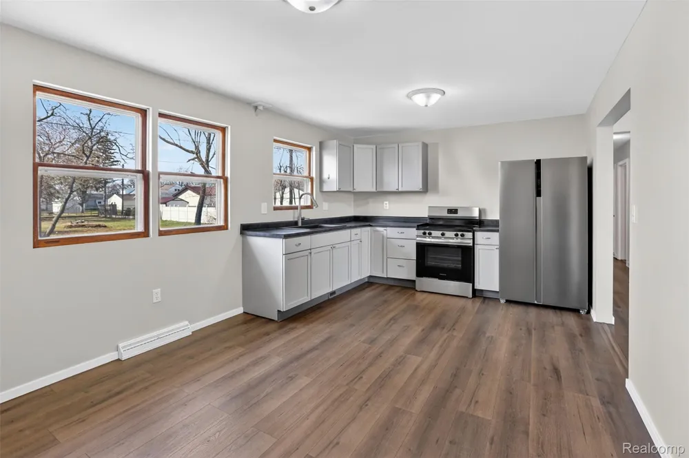 2300 S Lincoln Bay City City, MI 48708