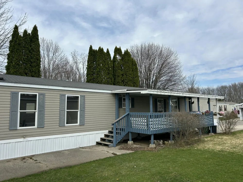 4483 Ilium Lane Walker City, MI 49534