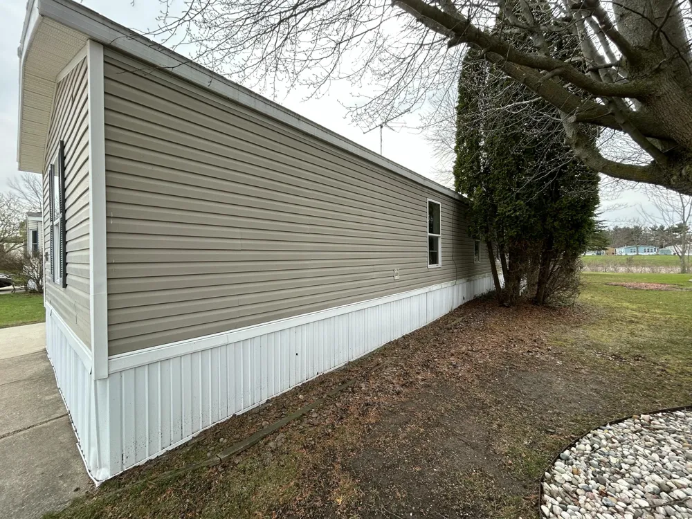 4483 Ilium Lane Walker City, MI 49534
