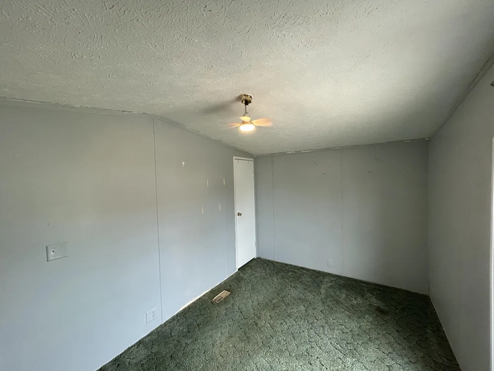4483 Ilium Lane Walker City, MI 49534