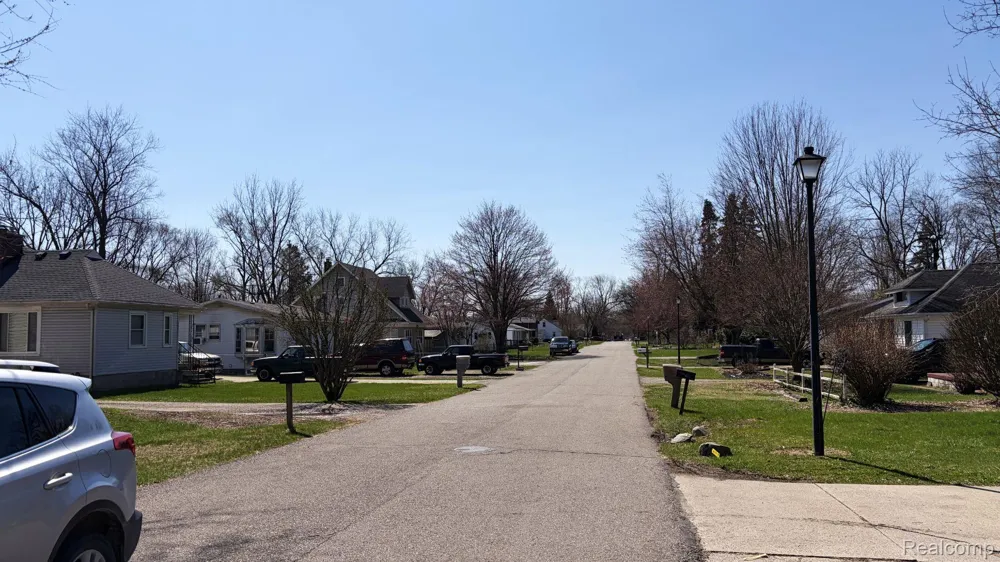 199 S Ford Boulevard York Charter Township, MI 48198
