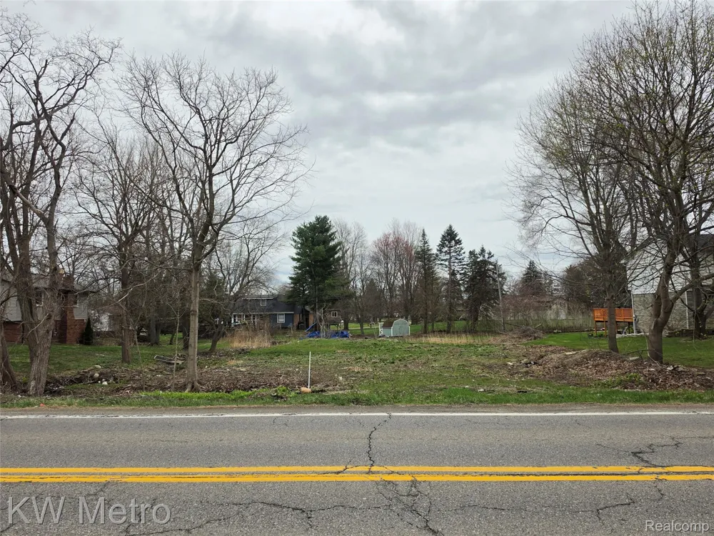 28 Mile Road Washington Township, MI 48094