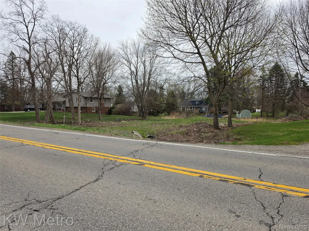 28 Mile Road Washington Township, MI 48094