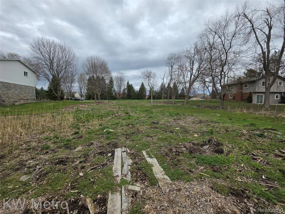 28 Mile Road Washington Township, MI 48094