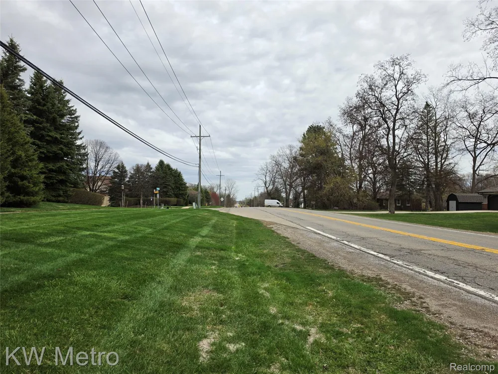 28 Mile Road Washington Township, MI 48094