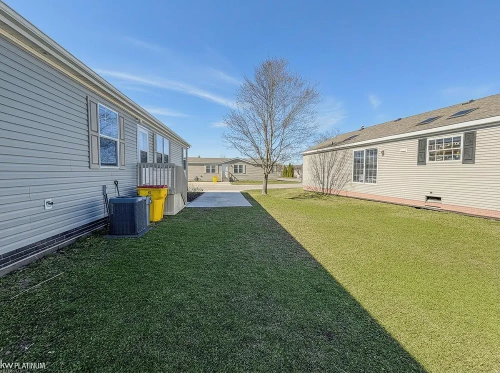 33200 Sumac Court Lenox Township, MI 48048