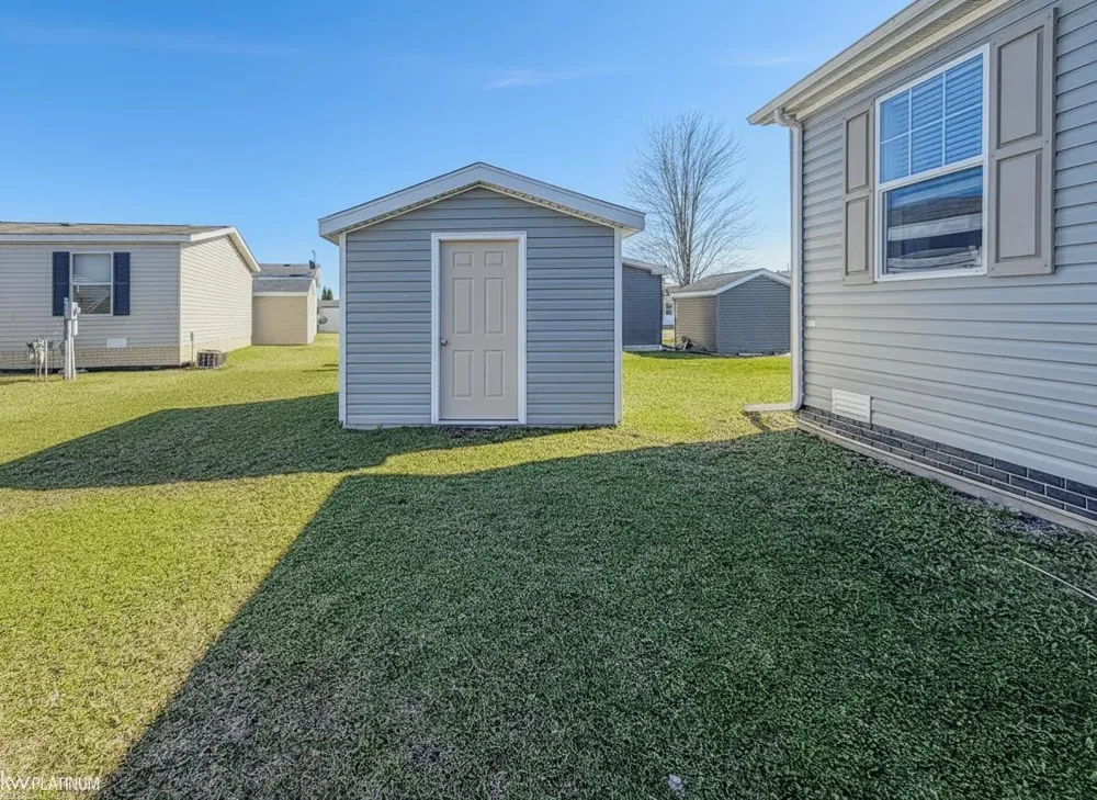 33200 Sumac Court Lenox Township, MI 48048