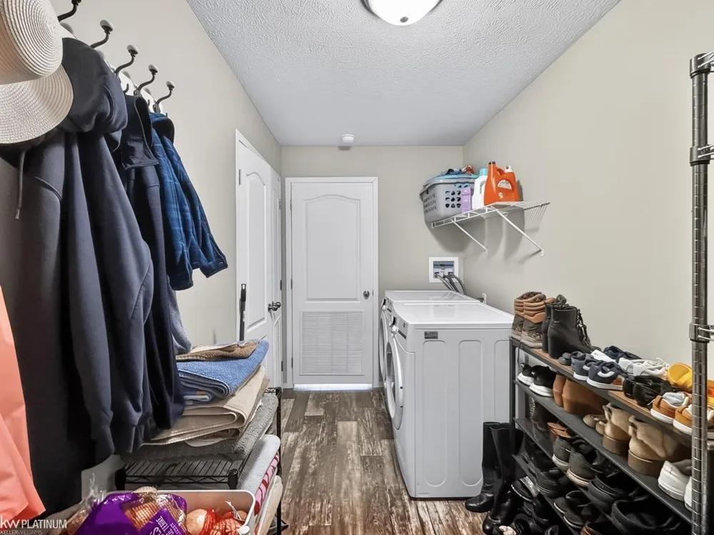 33200 Sumac Court Lenox Township, MI 48048