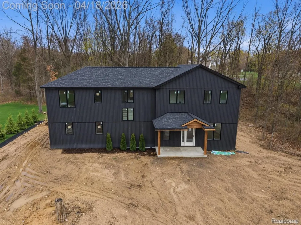 11810 Scenic Valley Springfield Charter Township, MI 48350