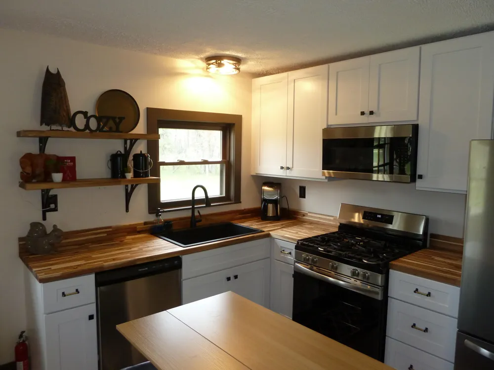 27 E 9 Mile Road Newkirk Township, MI 49644