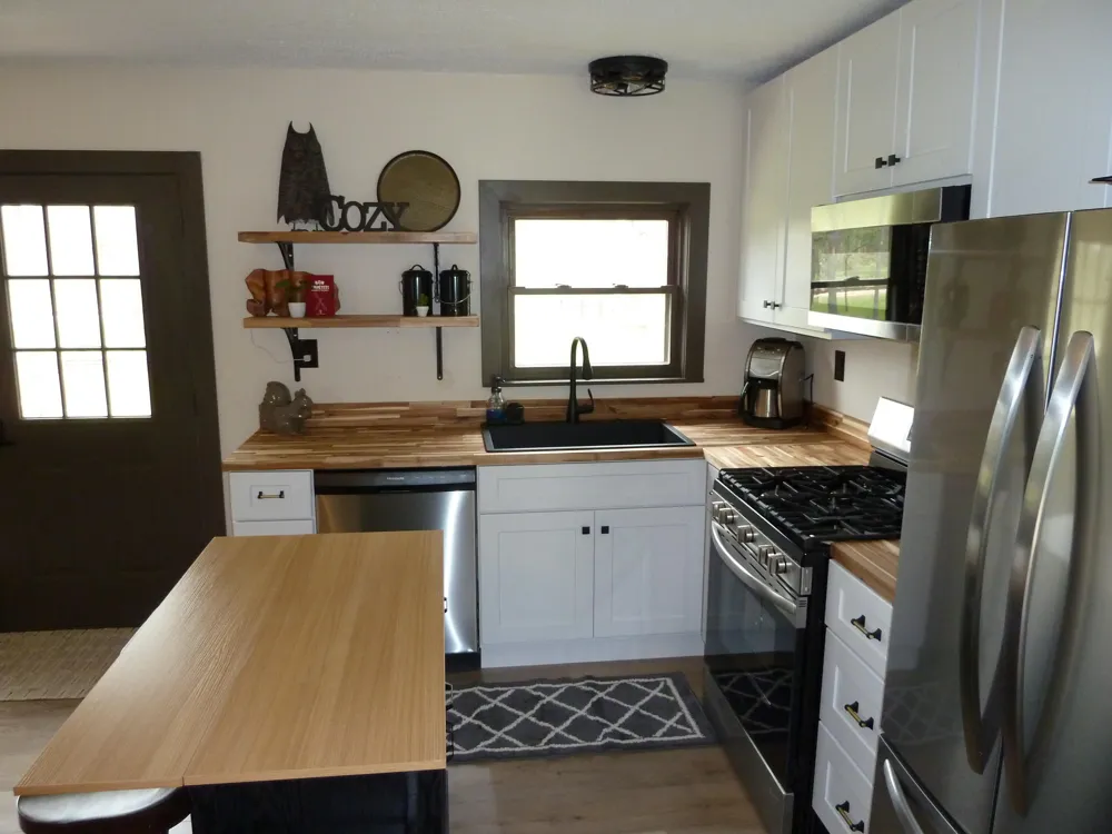 27 E 9 Mile Road Newkirk Township, MI 49644