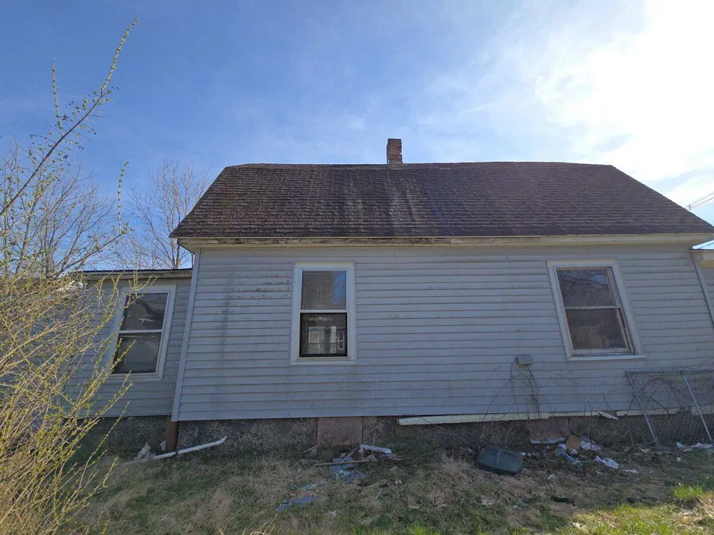 707 S Eaton Street Albion City, MI 49224