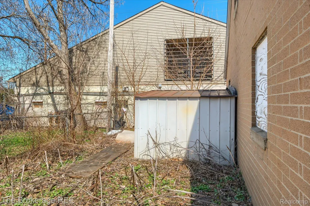 1335 Allen Street Burton City, MI 48529