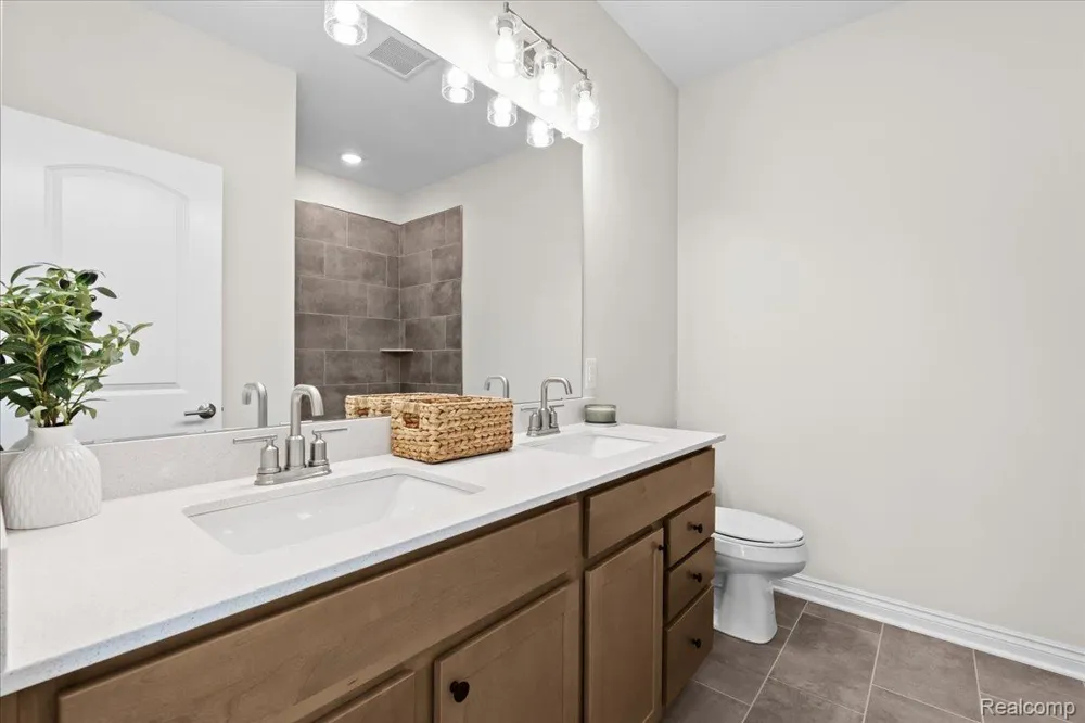 362 Jubilee Drive Northfield Township, MI 48189