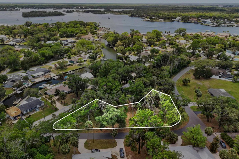 580 NW 14TH PLACE Crystal River, FL 34428